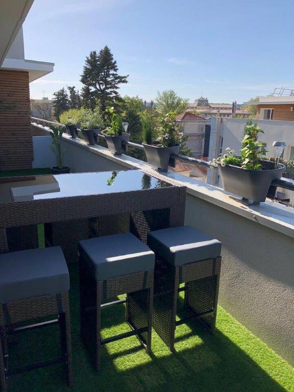 De Standing, Parking Prive, Climatise, Proche Du Centre-ville Et La Gare Centre Avignon
