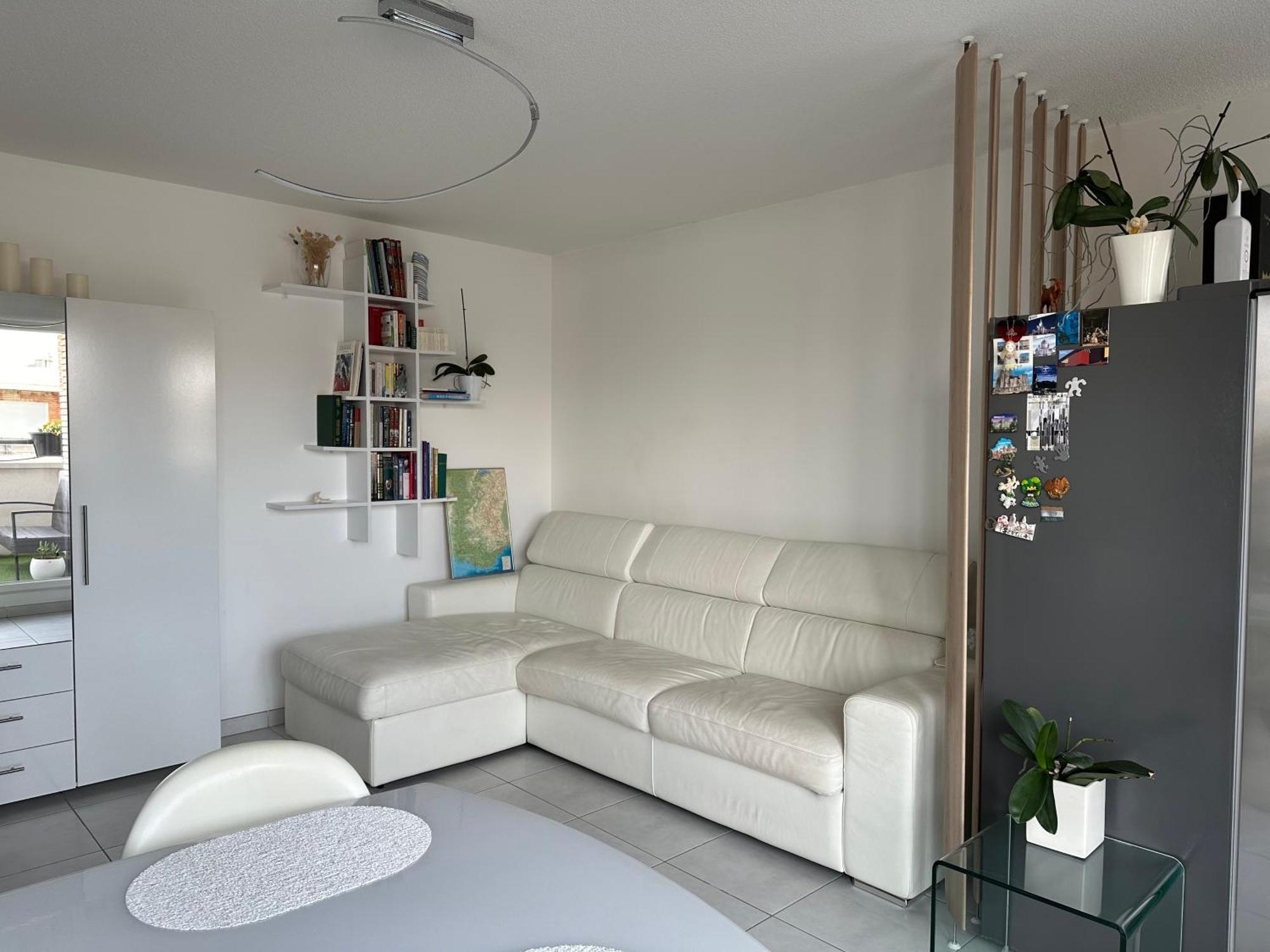 De Standing, Parking Prive, Climatise, Proche Du Centre-ville Et La Gare Centre *